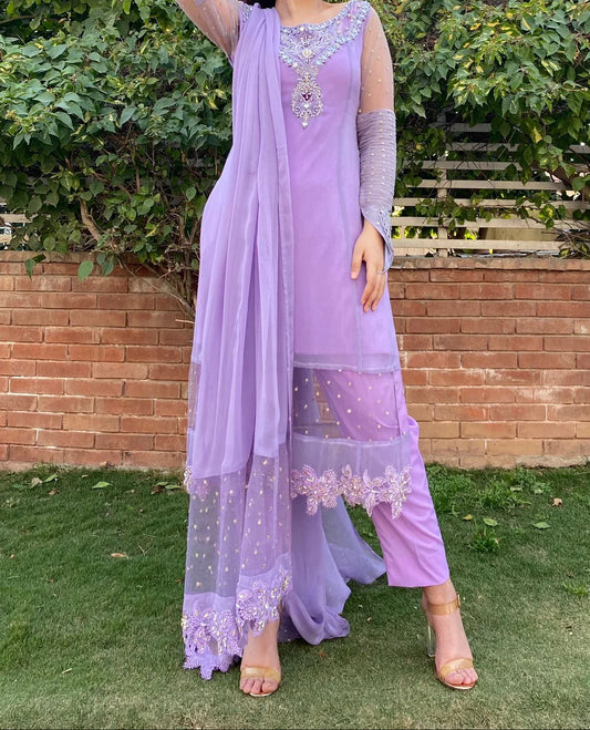 Lavender Dream – Embellished Net & Chiffon Formal Dress