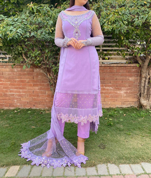Lavender Dream – Embellished Net & Chiffon Formal Dress