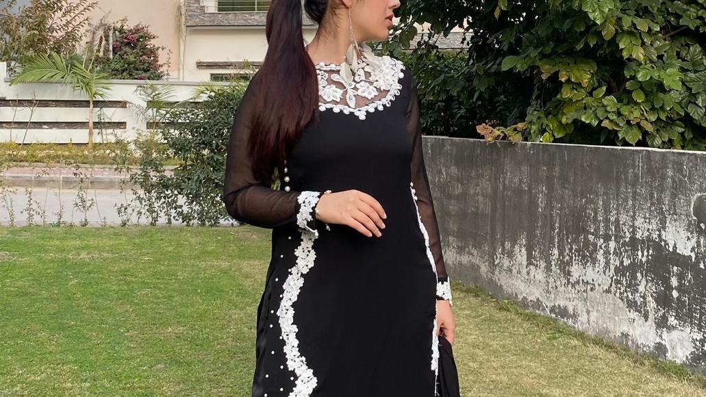 Noir Elegance – Black & White Embroidered Chiffon 3-Piece Formal Suit